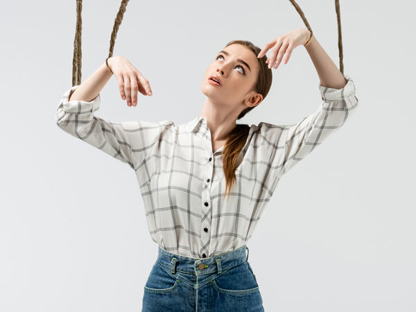 Что такое Газлайтинг в отношениях и в психологии - Я Покупаю